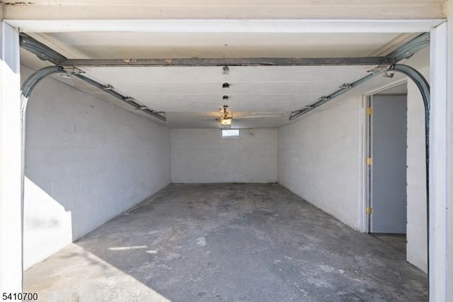 492 Eagle Rock Ave, Roseland Boro, NJ 07068