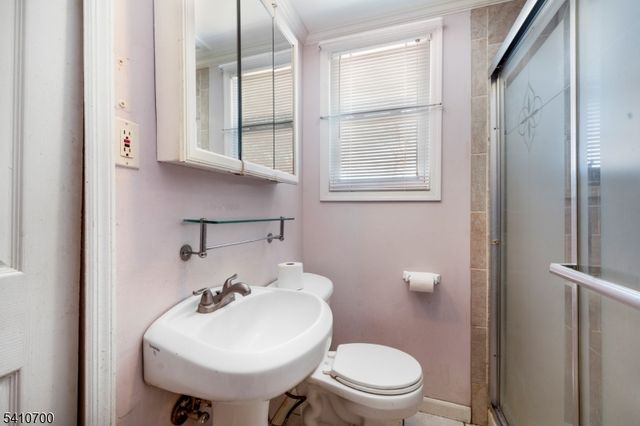 492 Eagle Rock Ave, Roseland Boro, NJ 07068