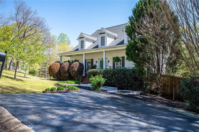 4530 Derby Lane SE, Smyrna, GA 30082