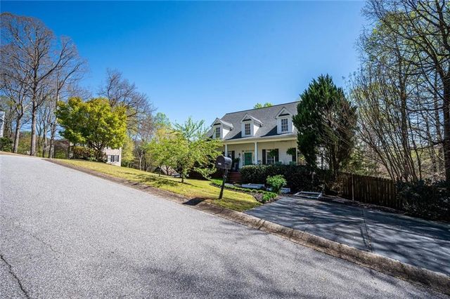4530 Derby Lane SE, Smyrna, GA 30082