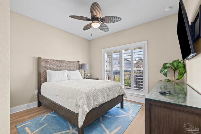 1328 Sea Grove Ct, Gulf Breeze, FL 32563