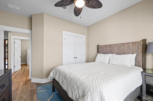 1328 Sea Grove Ct, Gulf Breeze, FL 32563