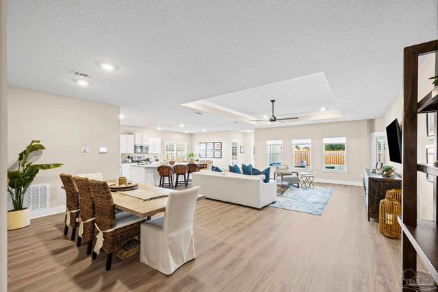 1328 Sea Grove Ct, Gulf Breeze, FL 32563