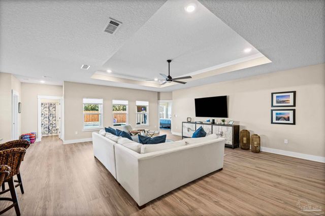 1328 Sea Grove Ct, Gulf Breeze, FL 32563