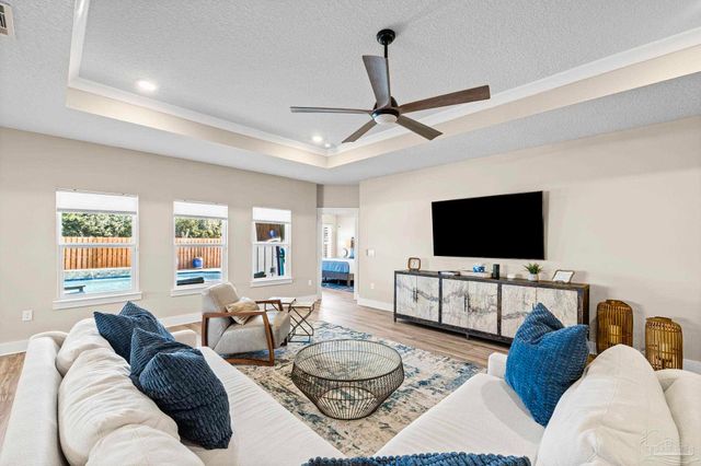 1328 Sea Grove Ct, Gulf Breeze, FL 32563