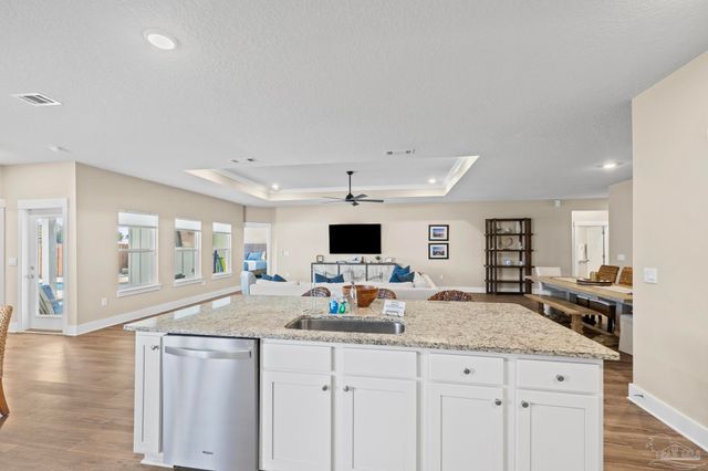 1328 Sea Grove Ct, Gulf Breeze, FL 32563