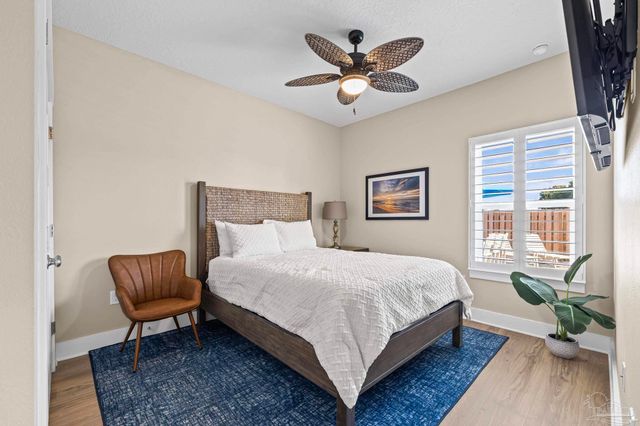 1328 Sea Grove Ct, Gulf Breeze, FL 32563