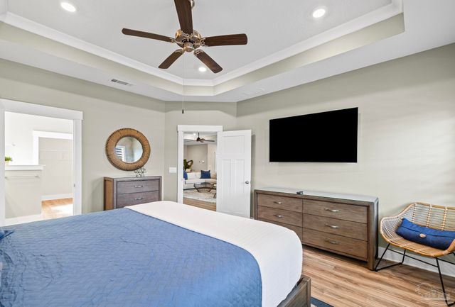 1328 Sea Grove Ct, Gulf Breeze, FL 32563