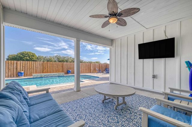 1328 Sea Grove Ct, Gulf Breeze, FL 32563