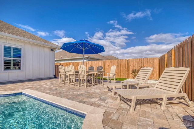 1328 Sea Grove Ct, Gulf Breeze, FL 32563