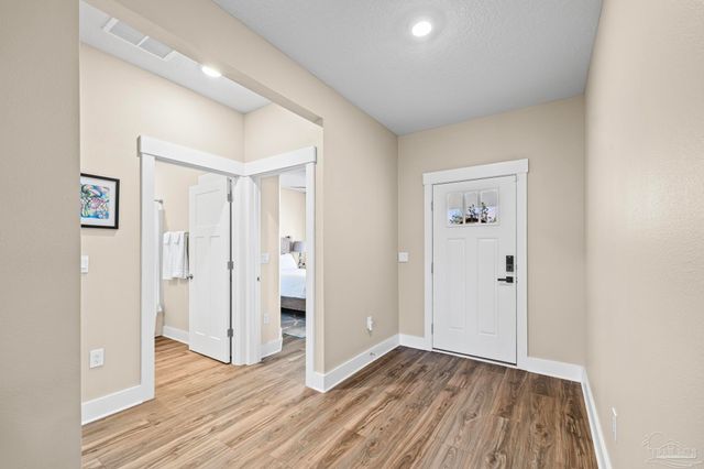 1328 Sea Grove Ct, Gulf Breeze, FL 32563