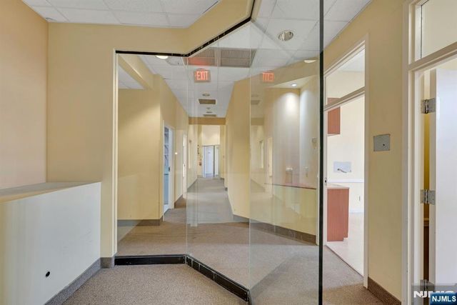 1530 Palisades Avenue Lobby Level, Fort Lee, NJ 07024