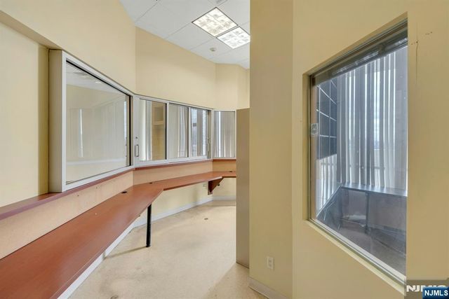 1530 Palisades Avenue Lobby Level, Fort Lee, NJ 07024