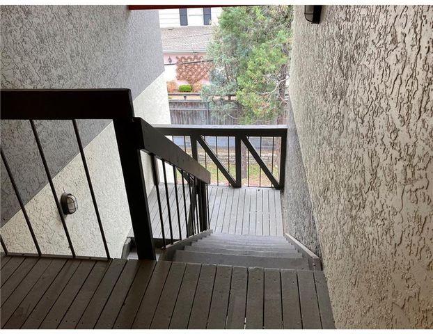 806 W 24th ST 324, Austin, TX 78705