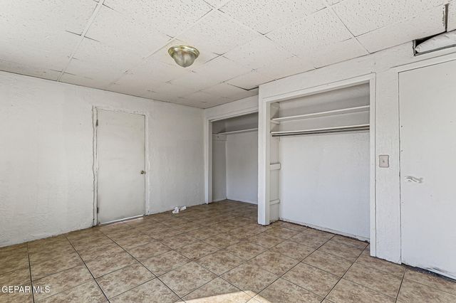 148 CHAMPIE Lane, El Paso, TX 79915