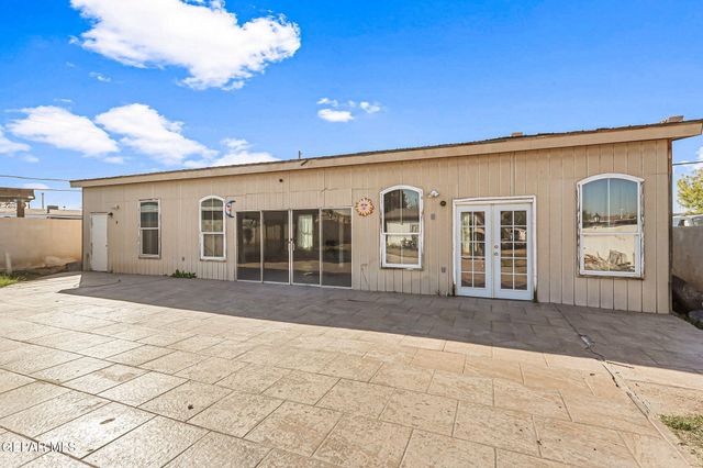 148 CHAMPIE Lane, El Paso, TX 79915