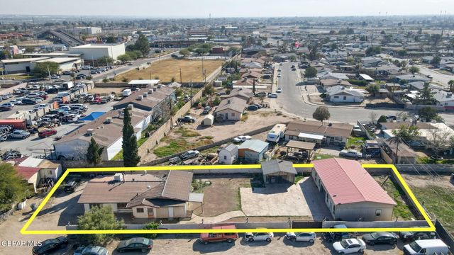 148 CHAMPIE Lane, El Paso, TX 79915