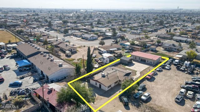 148 CHAMPIE Lane, El Paso, TX 79915