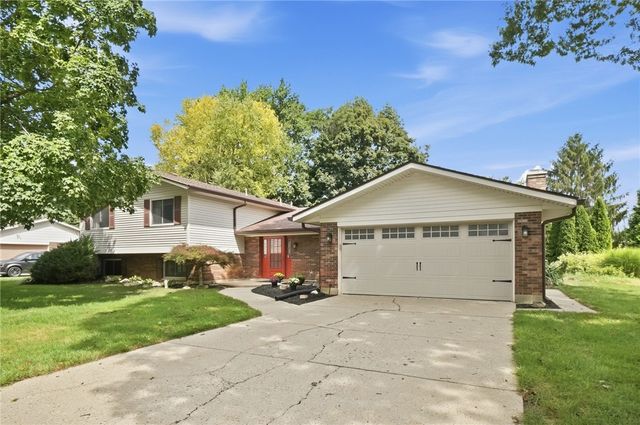 7611 Pelway Drive, Centerville, OH 45459