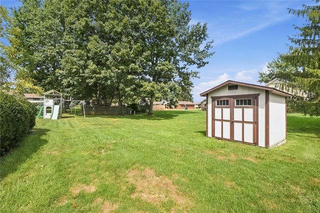 7611 Pelway Drive, Centerville, OH 45459