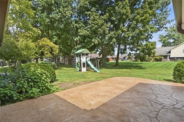 7611 Pelway Drive, Centerville, OH 45459