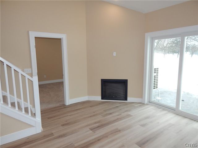 302 Bunker Hill, Syracuse, NY 13207