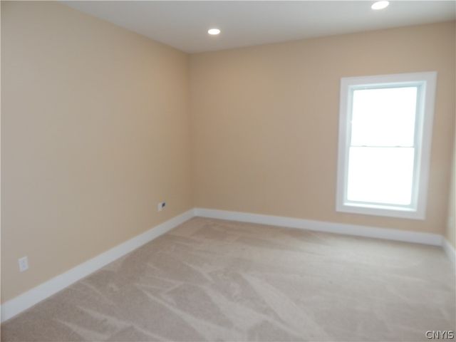 302 Bunker Hill, Syracuse, NY 13207