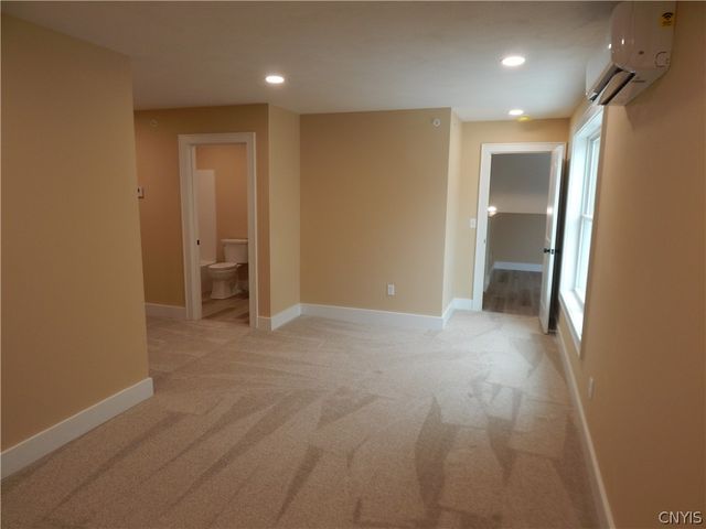 302 Bunker Hill, Syracuse, NY 13207