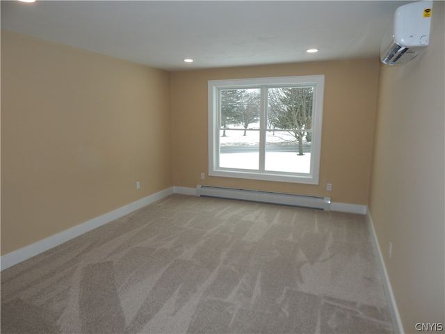 302 Bunker Hill, Syracuse, NY 13207