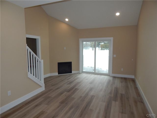 302 Bunker Hill, Syracuse, NY 13207