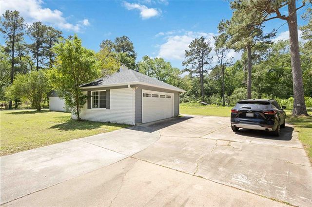 528 Robert E Lee Drive, Conroe, TX 77302