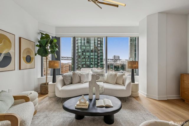 280 Spear Street 10D, San Francisco, CA 94105