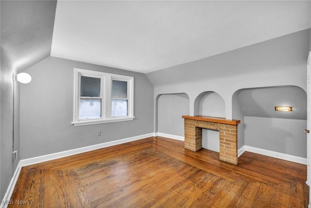 937 W 13th Street, Lorain, OH 44052