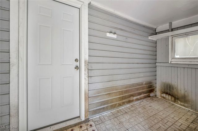 937 W 13th Street, Lorain, OH 44052