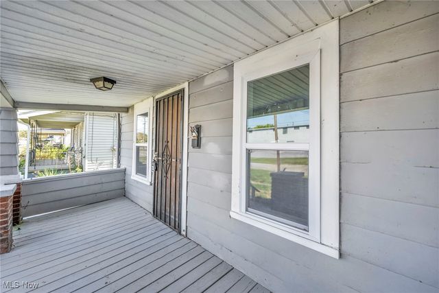 937 W 13th Street, Lorain, OH 44052