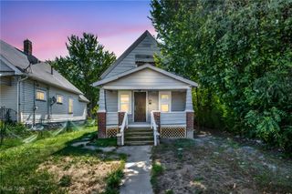 937 W 13th Street, Lorain, OH 44052