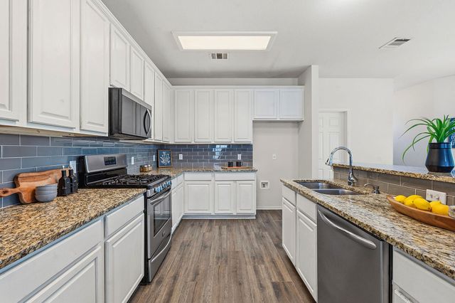 10504 Beard Ave, Austin, TX 78748