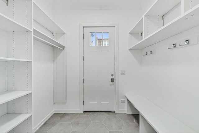 6626 S Ingleside Avenue, Chicago, IL 60637