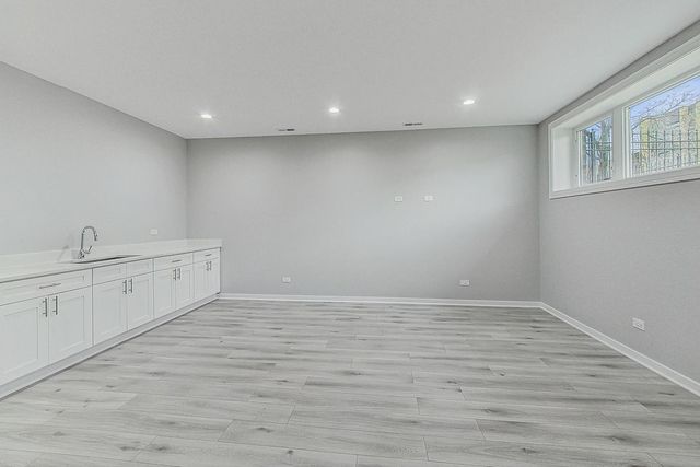 6626 S Ingleside Avenue, Chicago, IL 60637