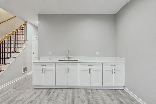 6626 S Ingleside Avenue, Chicago, IL 60637
