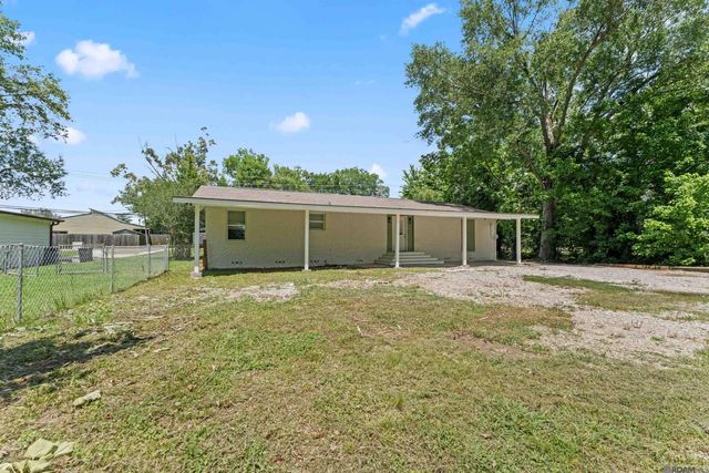 15376 Tiger Bend Rd, Baton Rouge, LA 70817