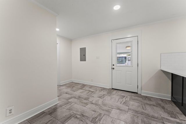 15376 Tiger Bend Rd, Baton Rouge, LA 70817
