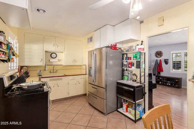 3528 E SHERIDAN Street, Phoenix, AZ 85008