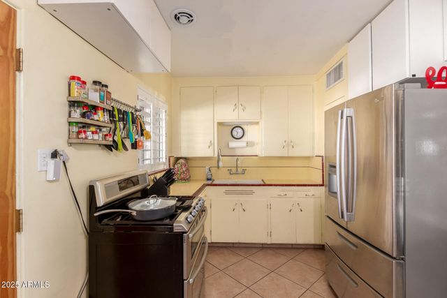 3528 E SHERIDAN Street, Phoenix, AZ 85008