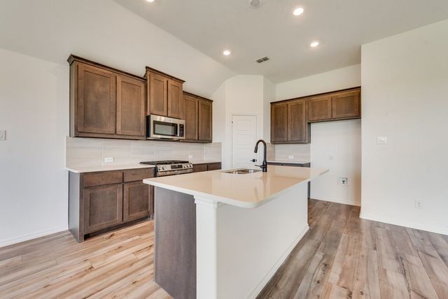 7549 Lavender Lane, Ponder, TX 76259