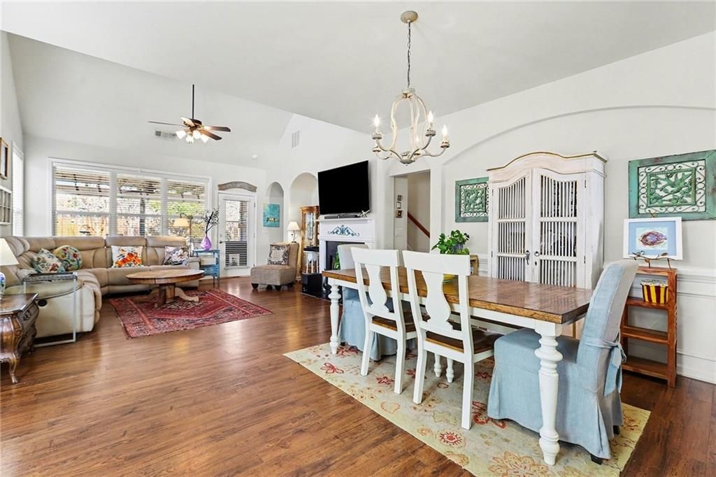 Image 11 of property listing at 5135 Hidden Meadow Drive, Cumming, GA 30040