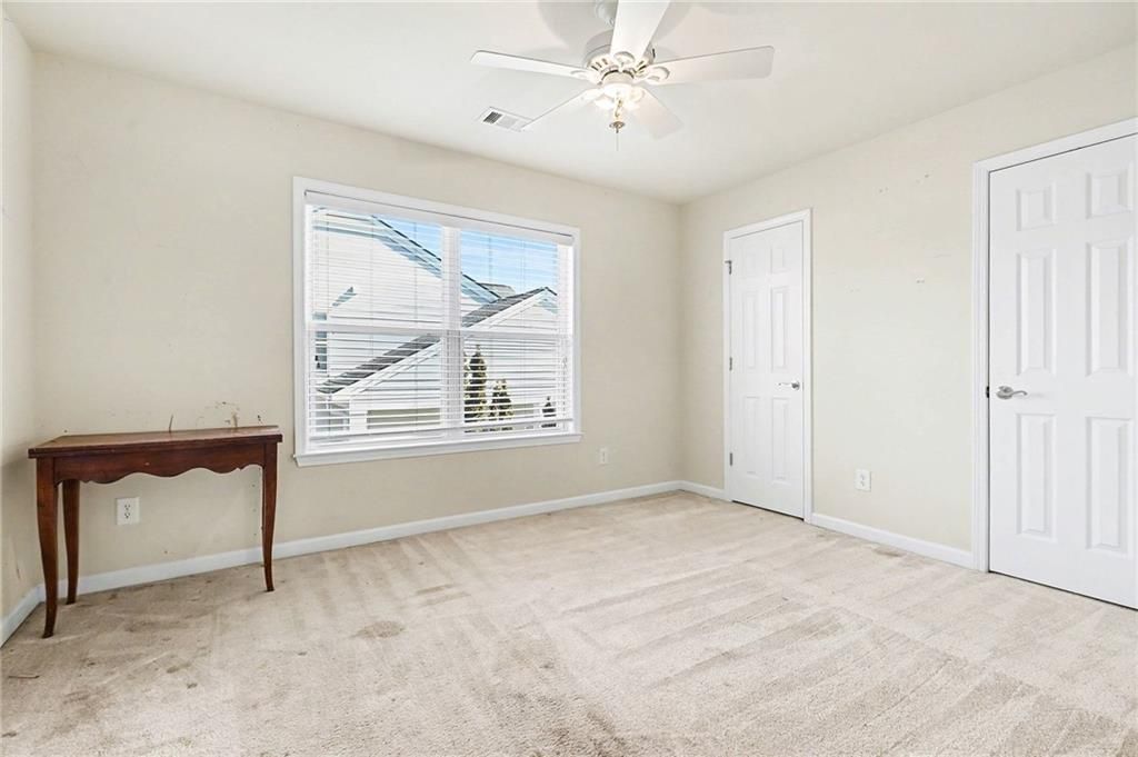 Image 25 of property listing at 5135 Hidden Meadow Drive, Cumming, GA 30040