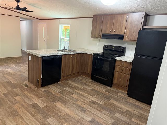 1038 W Trailwinds Loop, Westminster, SC 29693