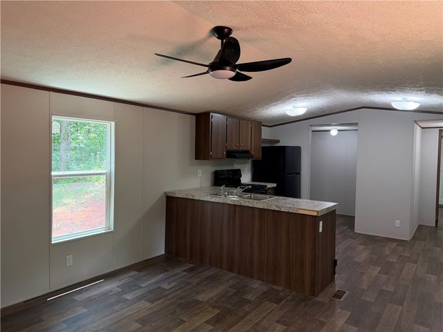 1038 W Trailwinds Loop, Westminster, SC 29693