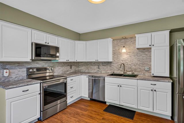 6229 Harvest Lane, Deforest, WI 53532